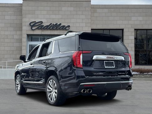Used 2021 GMC Yukon Denali w/ Denali Premium Package image 4