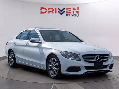 Used 2018 Mercedes-Benz C 300 Sedan image 7