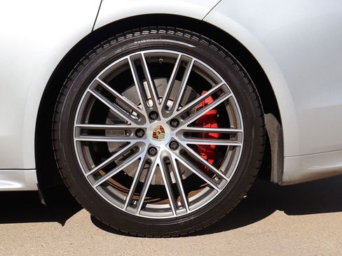 Used 2017 Porsche Panamera Turbo image 64