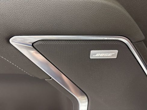 Used 2022 GMC Sierra 1500 SLT image 28