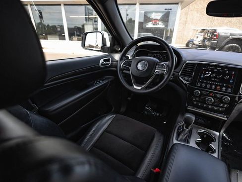 Used 2022 Jeep Grand Cherokee Laredo X AWD/4WD image 21