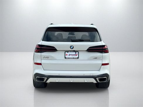 Used 2024 BMW X5 xDrive40i w/ M Sport Package image 6