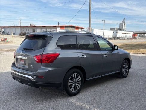 Used 2020 Nissan Pathfinder SL AWD/4WD image 4