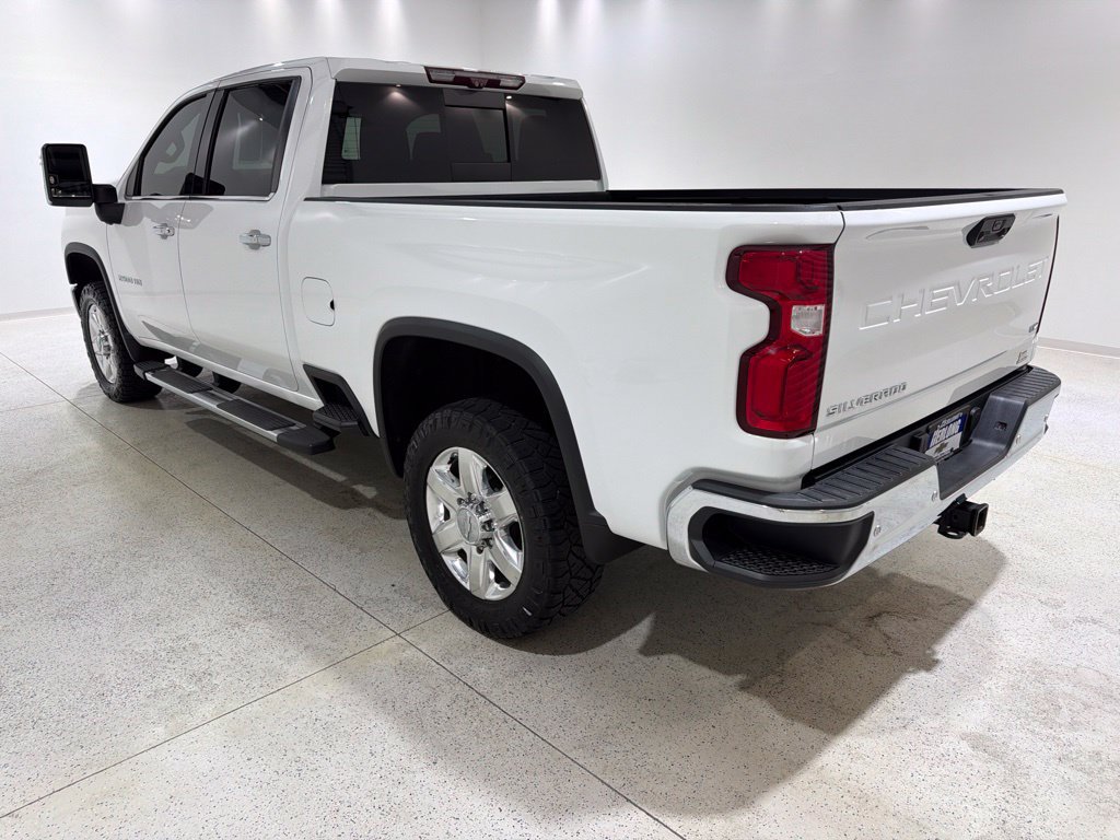 Used 2020 Chevrolet Silverado 2500 LTZ w/ LTZ Premium Package AWD/4WD image 3