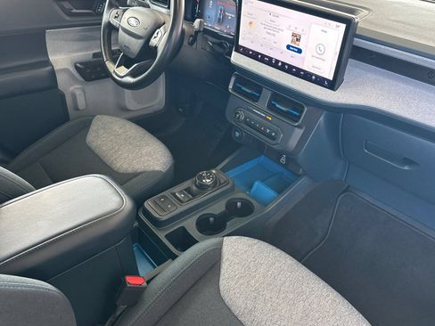 Used 2025 Ford Maverick XLT w/ XLT Luxury Package AWD/4WD image 14