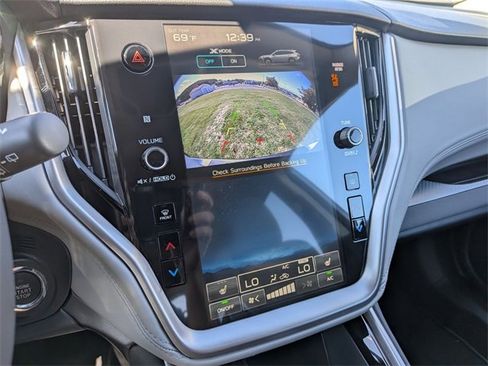 New 2025 Subaru Outback Premium image 18