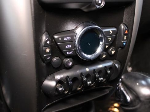 Used 2014 MINI Cooper Countryman FWD image 16