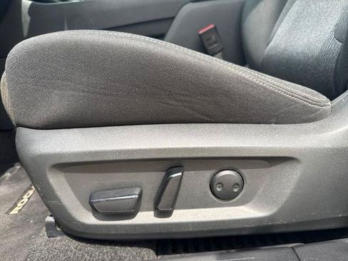 Certified 2024 Nissan Rogue SV FWD image 10