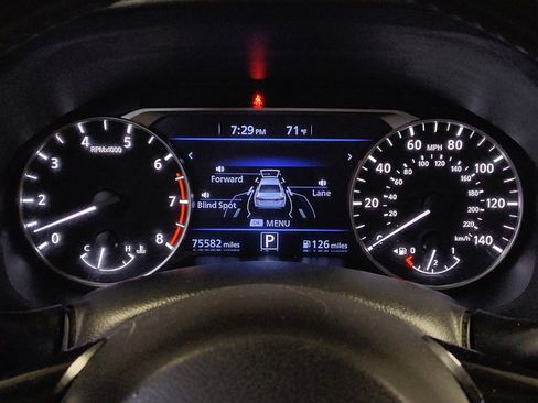 Used 2021 Nissan Altima 2.5 SR w/ SR Premium Package image 23