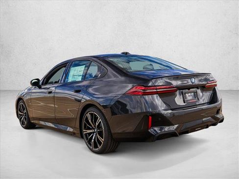 New 2027 BMW 550e xDrive AWD/4WD image 7