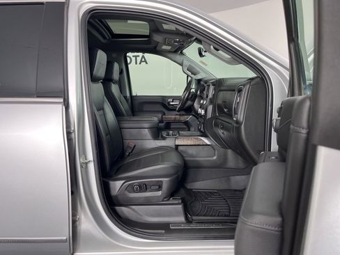 Used 2021 GMC Sierra 3500 Denali w/ Denali Ultimate Package image 33