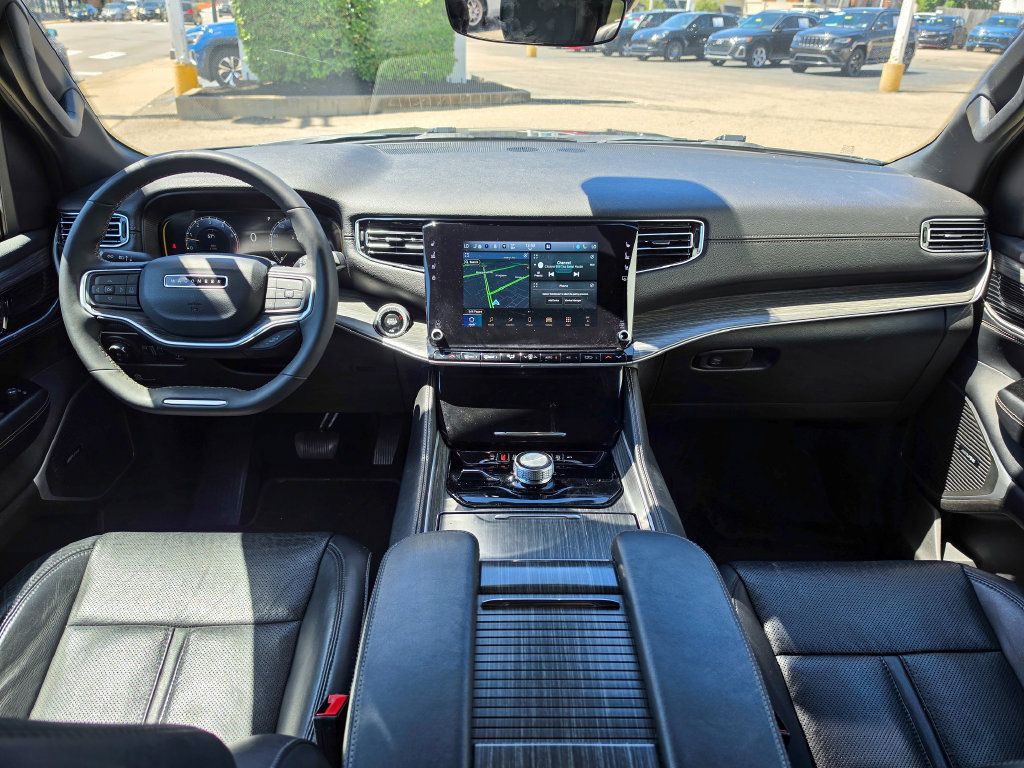Used 2024 Jeep Wagoneer Series II AWD/4WD image 21
