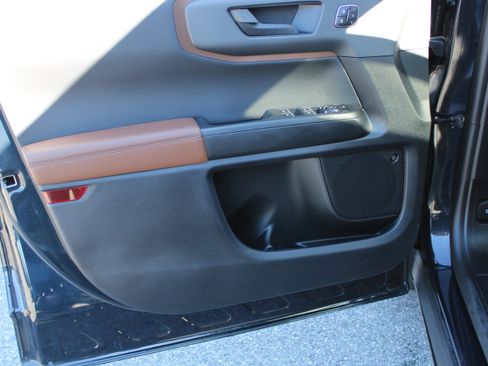 Used 2023 Ford Bronco Sport Badlands w/ Premium Package image 16