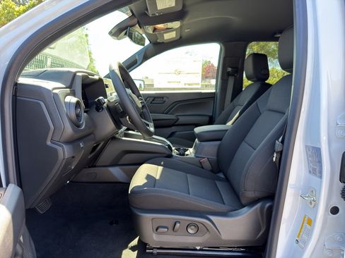New 2026 Chevrolet Colorado W/T w/ WT Custom Package AWD/4WD image 21
