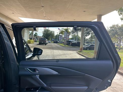 Used 2022 MAZDA CX-9 Signature image 38