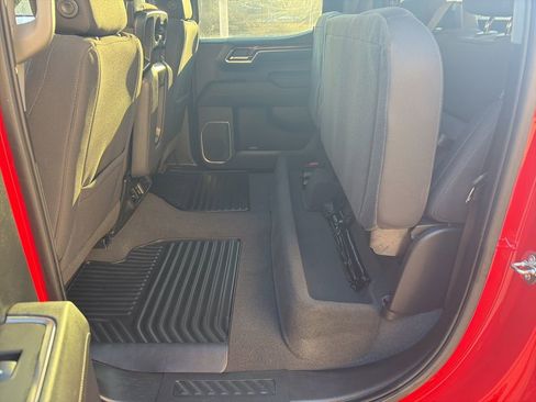 Used 2023 GMC Sierra 1500 Elevation image 21