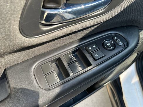 Used 2021 Honda HR-V Sport image 11