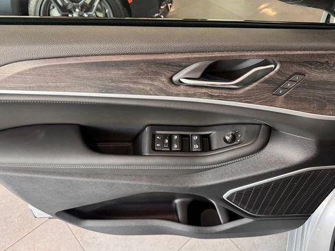 New 2026 Jeep Grand Cherokee L Limited AWD/4WD image 10