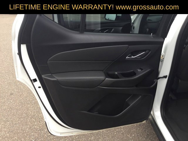 Used 2024 Chevrolet Traverse LT w/ Rear Camera Mirror Package AWD/4WD image 27