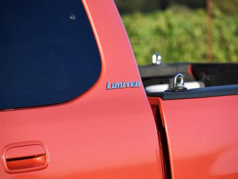 Used 2002 Toyota Tundra Limited RWD image 11
