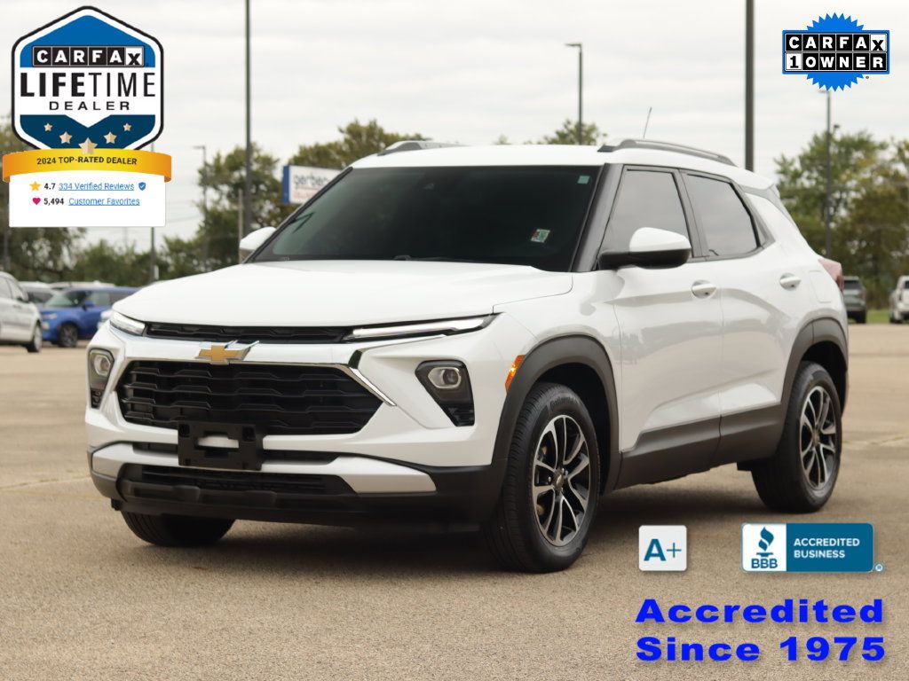 Used 2026 Chevrolet TrailBlazer LT w/ LT Cold Weather Package FWD image 3