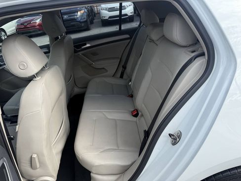 Used 2015 Volkswagen Golf SE FWD image 8