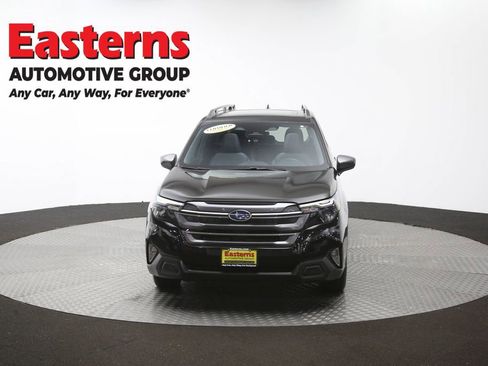 Used 2025 Subaru Forester Premium AWD/4WD image 55