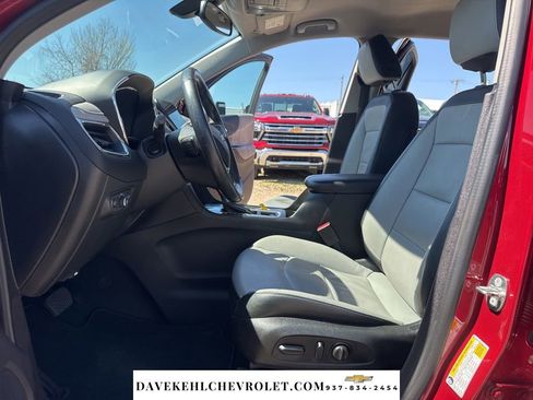 Used 2018 Chevrolet Equinox Premier image 15