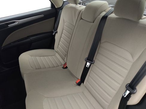 Used 2020 Ford Fusion S FWD image 18