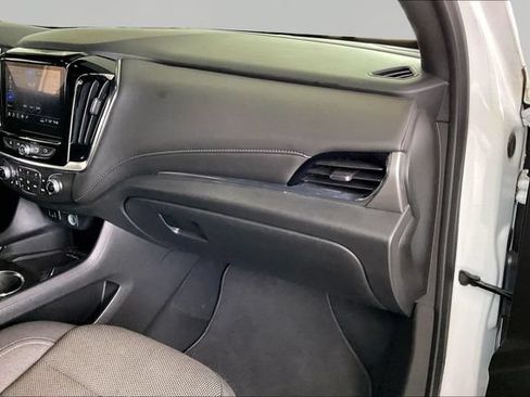 Used 2023 Chevrolet Traverse LT FWD image 19