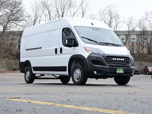 New 2025 RAM ProMaster 2500 w/ Cold Weather Group FWD image 18