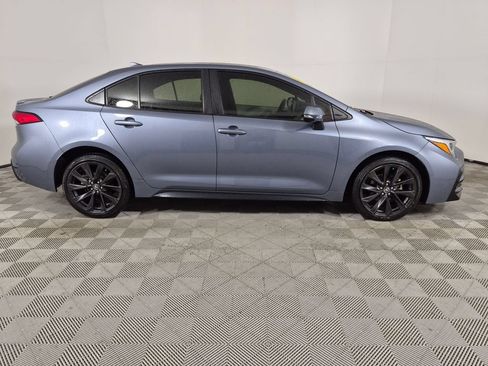 Used 2024 Toyota Corolla SE FWD image 2