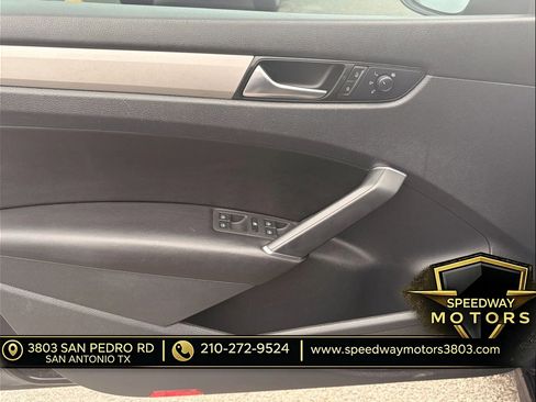 Used 2020 Volkswagen Passat 2.0T SE FWD image 9