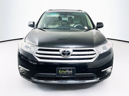 Used 2013 Toyota Highlander SE image 2