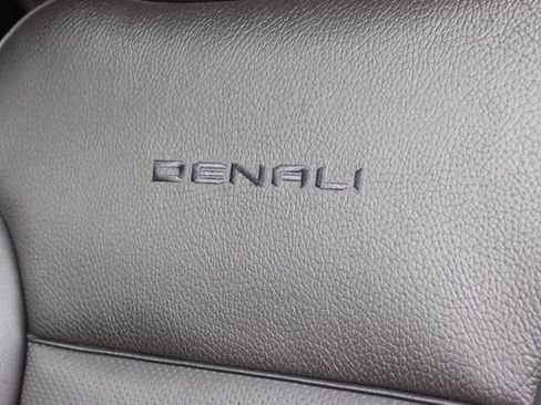 Used 2024 GMC Sierra 2500 Denali w/ Denali Reserve Package image 27