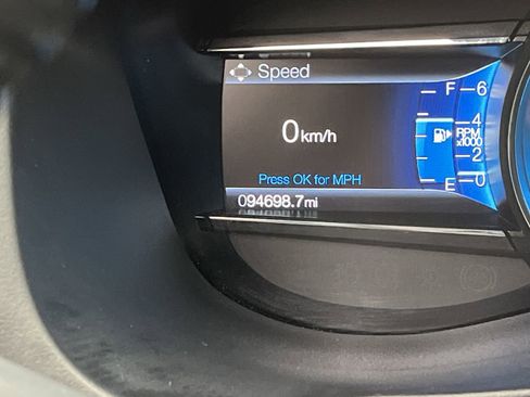 Used 2018 Ford Explorer XLT w/ Equipment Group 202A AWD/4WD image 17