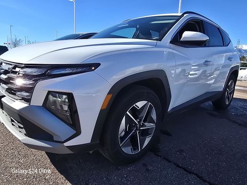 Used 2025 Hyundai Tucson SEL image 3