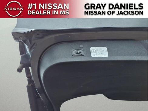 Used 2019 Ford Escape Titanium FWD image 10