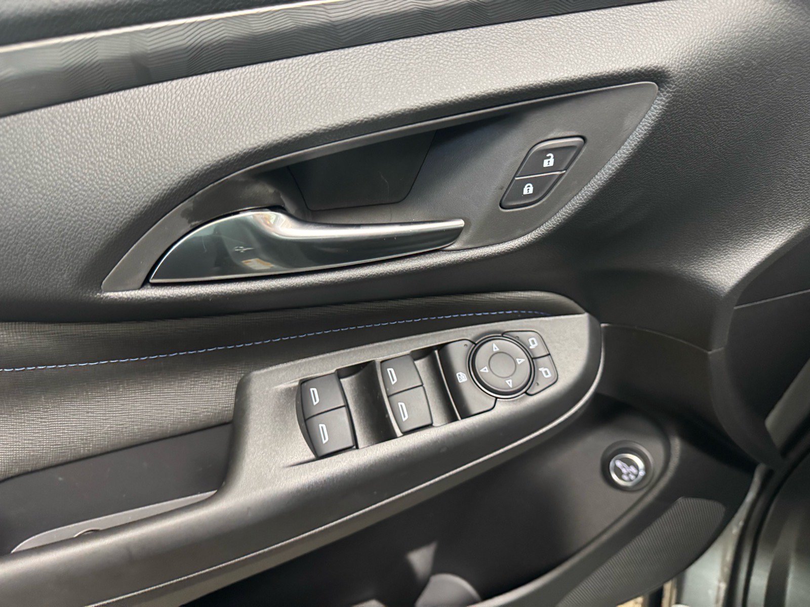 New 2026 Buick Envista Sport Touring w/ Convenience I Package FWD image 15