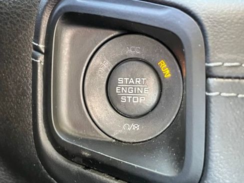 Used 2024 Jeep Wrangler Unlimited Rubicon 4xe w/ Technology Group AWD/4WD image 19