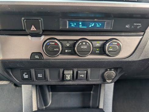 Used 2022 Toyota Tacoma SR5 w/ Technology Package RWD image 21