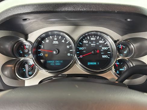 Used 2014 Chevrolet Silverado 2500 LT w/ Interior Plus Package image 25