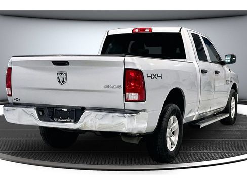Used 2016 RAM 1500 ST w/ SXT Appearance Group AWD/4WD image 17