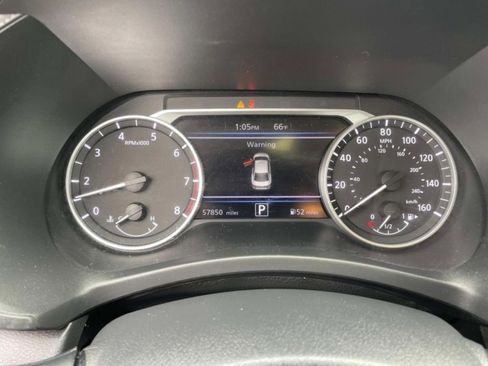 Used 2024 Nissan Sentra SV FWD image 29