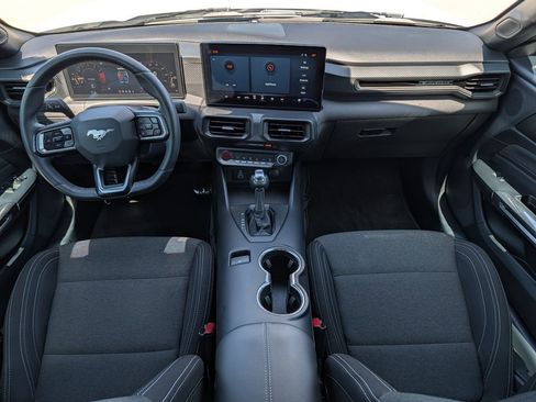 Certified 2024 Ford Mustang Coupe image 18