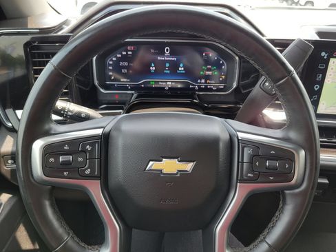 Used 2025 Chevrolet Silverado 2500 LT w/ Convenience Package AWD/4WD image 31