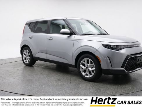 Used 2025 Kia Soul LX w/ LX Technology Package FWD image 1