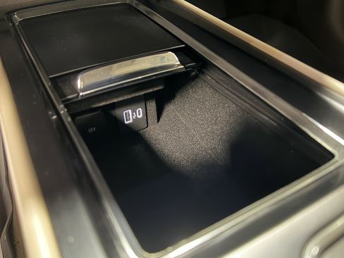 Used 2022 Lincoln Corsair Reserve w/ Equipment Group 201A image 14