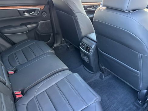 Used 2022 Honda CR-V Touring image 31