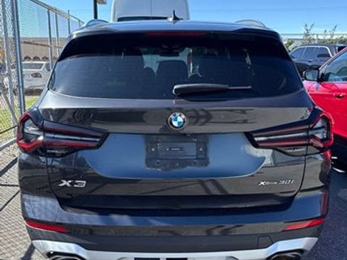 Used 2024 BMW X3 xDrive30i w/ Premium Package AWD/4WD image 3
